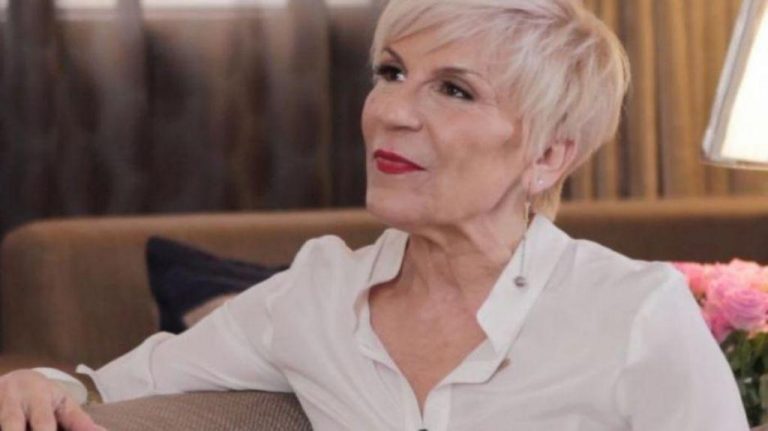 Χρύσα Ρώπα: Όταν υιοθετείς ένα παιδί πρέπει να του το λες