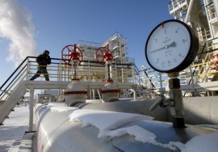 ΔΝΤ: Η οικονομία της Ρωσίας αντέχει περισσότερο από ό,τι προβλεπόταν τις κυρώσεις