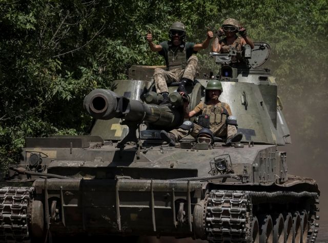 Ουκρανία: Νέα επέλαση των Ρώσων - Αδιάκοπος βομβαρδισμός του Ντονέτσκ