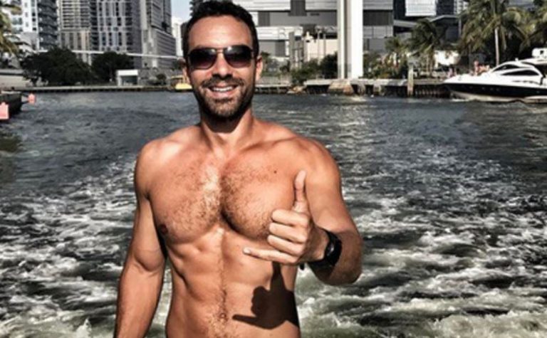 Τροχαίο με τη μηχανή είχε ο Σακης Τανιμανίδης – Η κατάσταση της υγείας του