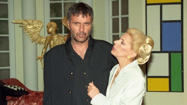 Ντίνα Κώνστα: Το Twitter θρηνεί για τον θάνατο της σπουδαίας ηθοποιού