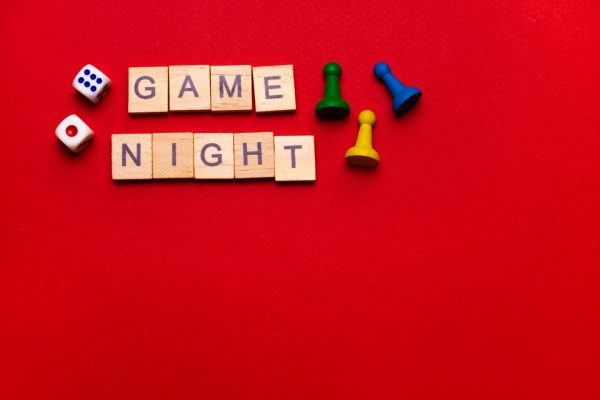 Πέντε παιχνίδια που οι έφηβοι θα θέλουν όντως να παίξουν με τους γονείς τους