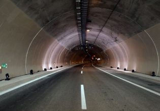 Ολυμπία Οδός: Ανοιχτόχρωμη επικάλυψη οδοστρώματος σε σήραγγα προς Αθήνα