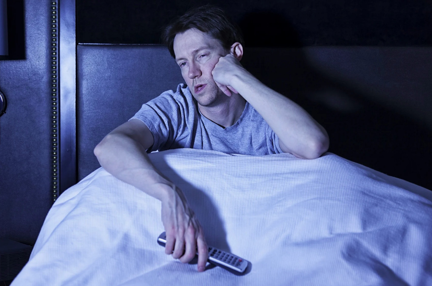 Αυπνίες: Τι δεν πρέπει να κάνετε πριν κοιμηθείτε για να απολαύσετε τον ύπνο σας