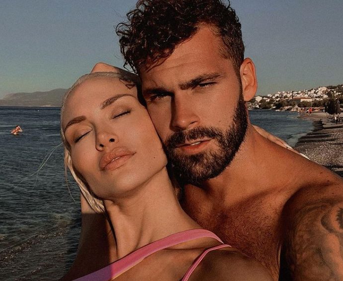 Αλεξάνδρα Παναγιώταρου – Στάθης Σχίζας: Για διακοπές στην Κρήτη το ερωτευμένο ζευγάρι
