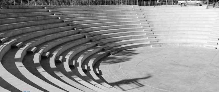 Εγκαίνια δημοτικού θεάτρου «Ειρήνη Παπά» στο Χιλιομόδι