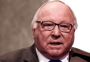 Ούβε Ζέελερ: Το παγκόσμιο ποδόσφαιρο θρηνεί την απώλεια του Γερμανού θρύλου