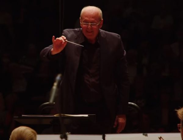 73χρονος μαέστρος καταρρέει και πεθαίνει κατά τη διάρκεια παράστασης σε κορυφαία γερμανική όπερα