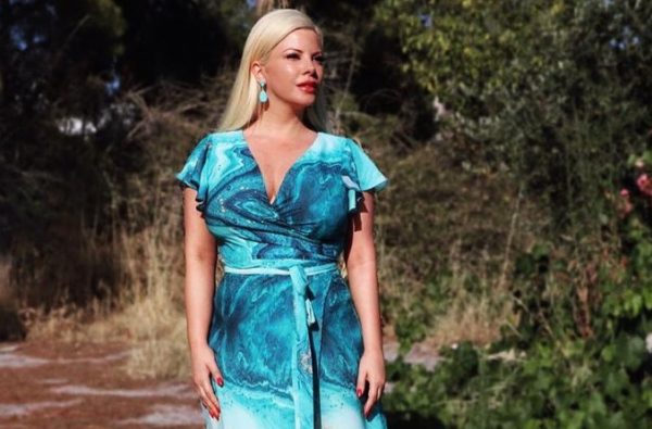 Αντελίνα Βαρθακούρη: Ποζάρει με μπικίνι μετά την τεράστια απώλεια κιλών και μας αφήνει άφωνους