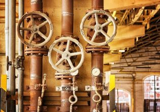 Politico: Ο Πούτιν εκβιάζει την Ευρώπη με τρόφιμα και λιπάσματα