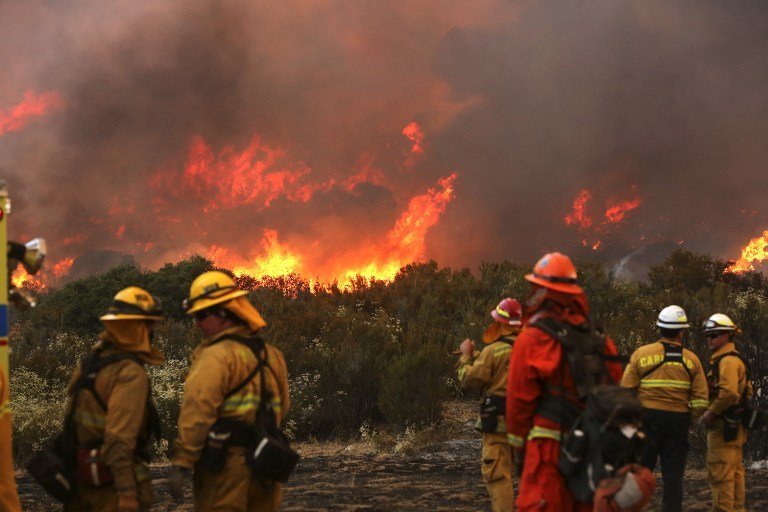 ΗΠΑ: 2.500 πυροσβέστες «παλεύουν» να θέσουν υπό έλεγχο τη φωτιά κοντά στο Εθνικό Πάρκο Γιοσέμιτι