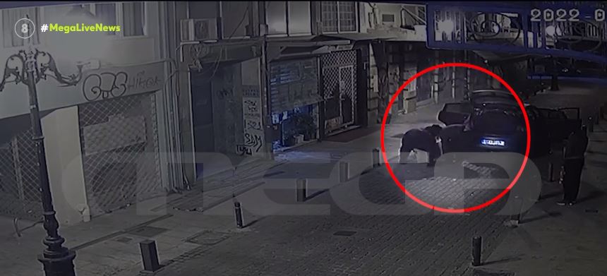 Θεσσαλονίκη: Νέο βίντεο από τη διάρρηξη στο κοσμηματοπωλείο – «Βλέπαμε από το κινητό να μας κλέβουν το μαγαζί»