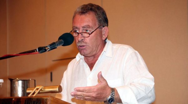 Εν ενεργεία δήμαρχοι υποψήφιοι βουλευτές