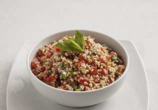 Ντοματένιο ταμπουλέ