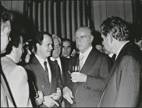 Σταύρος Ψυχάρης: Το παρασκήνιο μιας συνέντευξης – βόμβα, όλα όσα του είπε ο Καραμανλής