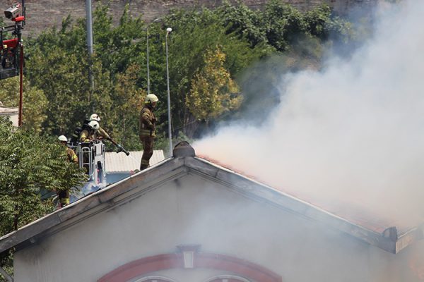 Τουρκία: Μεγάλη φωτιά στο ελληνικό νοσοκομείο στην Κωνσταντινούπολη