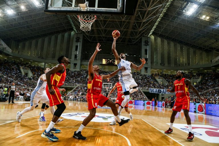 5 κορυφαίες Smart TV για να παρακολουθήσεις το Eurobasket όπως του αξίζει