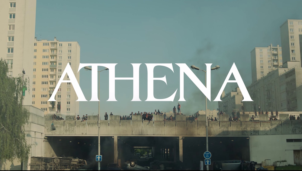 «Athena»: Διχάζει η νέα ταινία του Ρομέν Γαβράς που είναι εμπνευσμένη από την «Αντιγόνη» του Σοφοκλή
