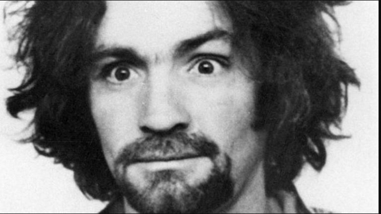 Τσάρλς Μάνσον: Η ιστορία ενός δολοφόνου που δε σκότωσε ποτέ