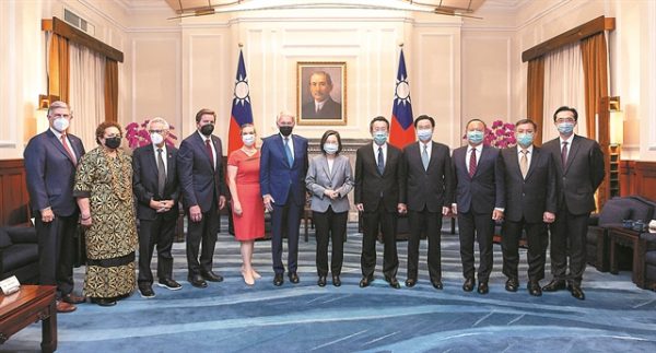 Ταϊβάν: Νέα επίσκεψη οι ΗΠΑ, νέες ασκήσεις η Κίνα