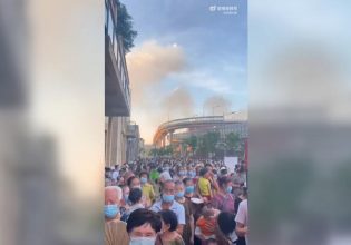 Κίνα: Εκατομμύρια στήθηκαν σε ουρές για να υποβληθούν σε τεστ κοροναϊού εν μέσω καύσωνα