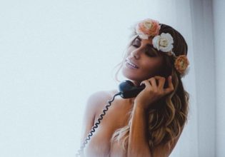 Η πιο «καυτή» πρόκληση του Instagram – «Ασφυκτιά» όταν είναι ντυμένη