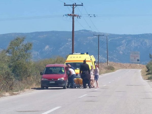 Μαγνησία: Παπάς σε ρόλο… τραυματιοφορέα – Μετέφερε με το αυτοκίνητό του ασθενή