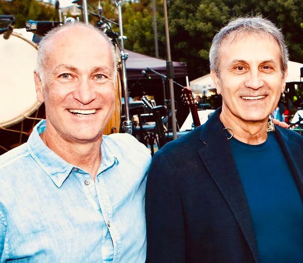 Ο Γιώργος Νταλάρας τραγουδάει για την Σμύρνη, στις 3 Σεπτεμβρίου στη Νέα Σμύρνη