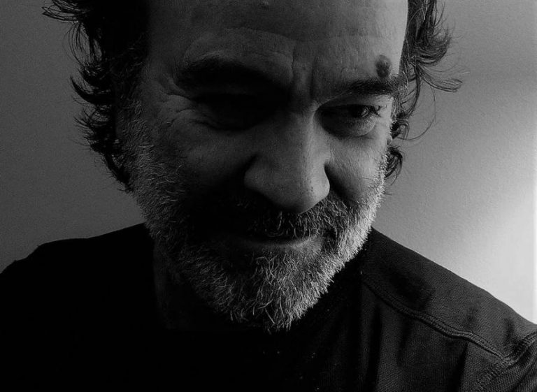 Κώστας Καλδάρας: «Ζει μέσα από τα τραγούδια του, αλλά αυτό δεν μου φτάνει»