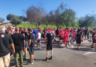 Αποθέωση στην Κύπρο για τους Ερυθρόλευκους (vids)