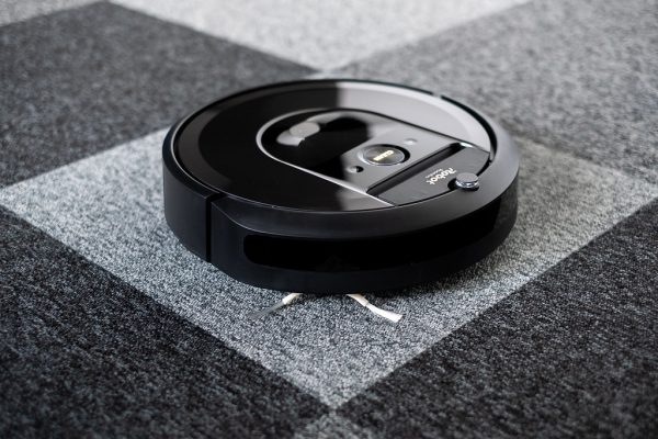 H Amazon αγοράζει την iRobot, μεγάλο όνομα στις ρομποτικές σκούπες
