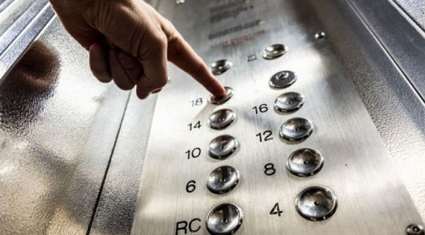 Ρωσία: Οι δυτικές κυρώσεις «φέρνουν» ελλείψεις στα ασανσέρ