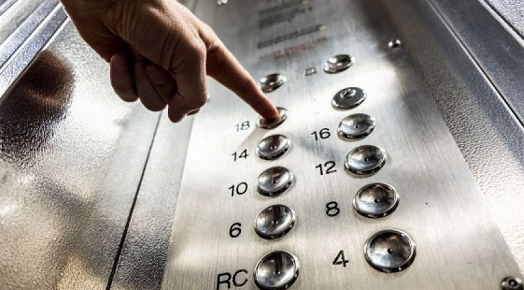 Ρωσία: Οι δυτικές κυρώσεις «φέρνουν» ελλείψεις στα ασανσέρ