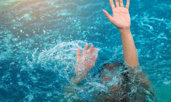 Νάξος: Γυναίκα πνίγηκε σε πισίνα – Μπροστά στα μάτια του παιδιού της