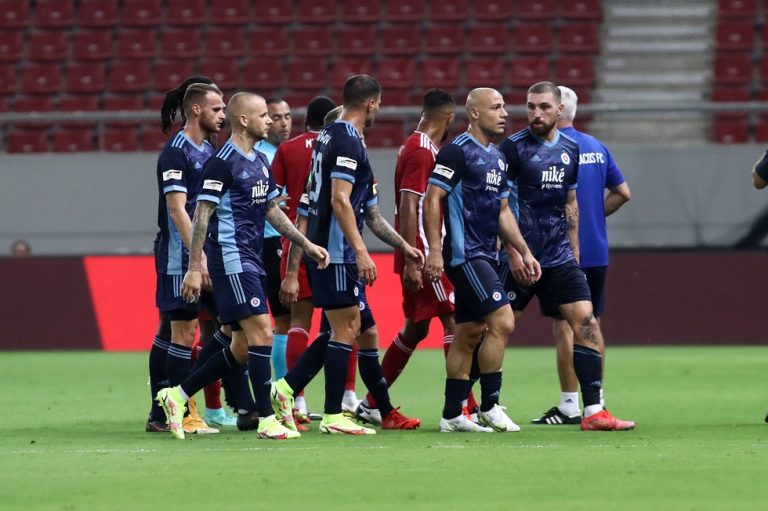 Πλήγμα για τη Σλόβαν ενόψει της πρώτης αναμέτρησης με τον Ολυμπιακό