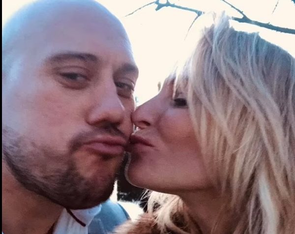 Ιταλία: Βρετανός πρώην παίκτης του ράγκμπι υπέστη ανακοπή ενώ γρονθοκοπούσε τη σύντροφό του