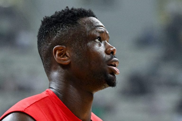 «Ο Φαλ παλεύει να προλάβει το Eurobasket»