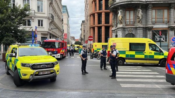 Βρυξέλλες: Συνελήφθη ο οδηγός του βαν που έπεσε σε καφετέρια στις Βρυξέλλες