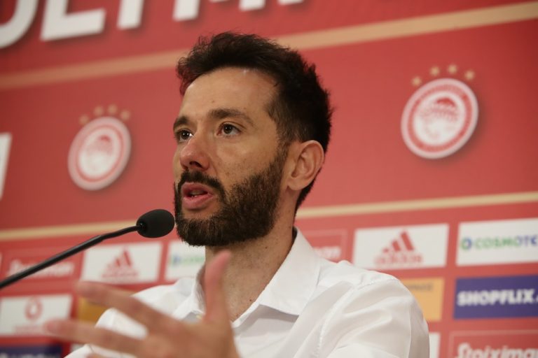 Κορμπεράν: «Θέλω να βλέπω επίθεση και ευκαιρίες για 90 λεπτά» (vid)