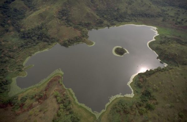 Καμερούν: 36 χρόνια από το μυστήριο με τον θάνατο χιλιάδων ανθρώπων και ζώων – Η λίμνη η αιτία