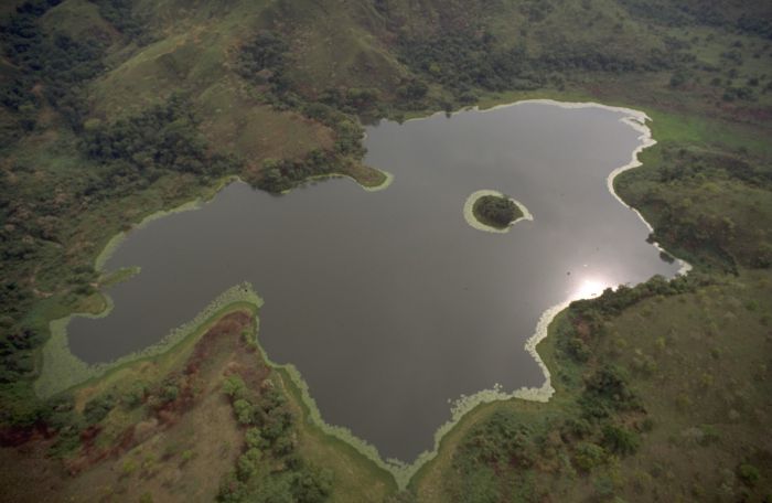 Καμερούν: 36 χρόνια από το μυστήριο με τον θάνατο χιλιάδων ανθρώπων και ζώων - Η λίμνη η αιτία