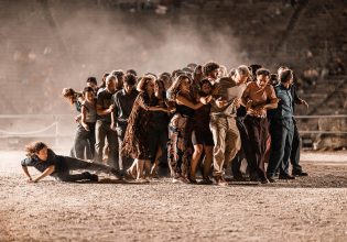 Οι «Πέρσες» του Αισχύλου σε σκηνοθεσία Καραντζά ταξιδεύουν σε Αθήνα και Θεσσαλονίκη τον Σεπτέμβρη