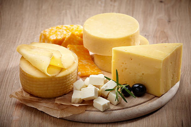 Το τυρί που βοηθά στην καταπολέμηση της οστεοπόρωσης χωρίς λιπαρά | in.gr