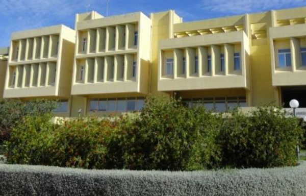 Πάτρα: Έκρυψαν τη μάνα τους στην εστία του Πανεπιστημίου για να τη σώσουν από τον πατέρα τους