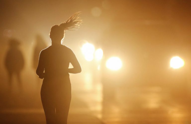 Αυτοκίνητο: Τα συστήματα ανίχνευσης πεζών πασχίζουν να δουν στο σκοτάδι