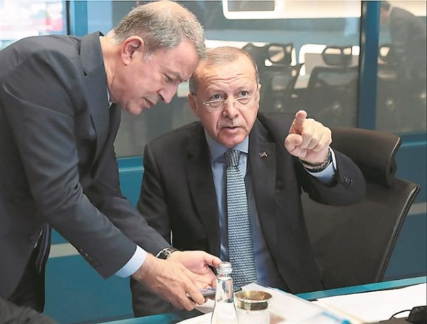 Οι «σκληροί» της Αγκυρας και οι «λαγοί» του Ερντογάν