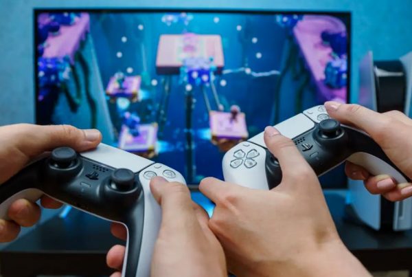 Ο πληθωρισμός και οι παγκόσμιες προκλήσεις ανεβάζουν την τιμή στο PlayStation5