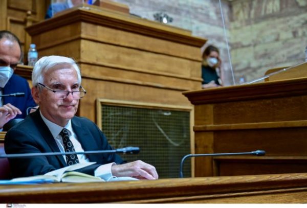 New EYP intelligence chief says politicians, journalists not ‘a priori’ exempted from surveillance