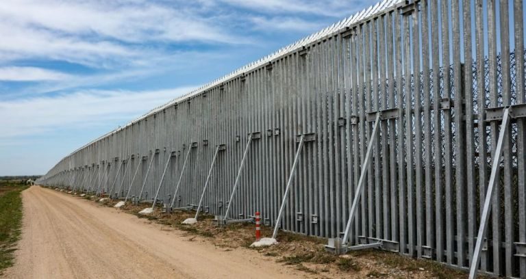 Government Council of Foreign Affairs and Defence: 80km extension of wall at Evros Greek-Turkish border