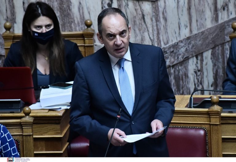 Πλακιωτάκης: Η Τουρκία πολλές φορές διευκολύνει τη δράση των κυκλωμάτων διακίνησης μεταναστών